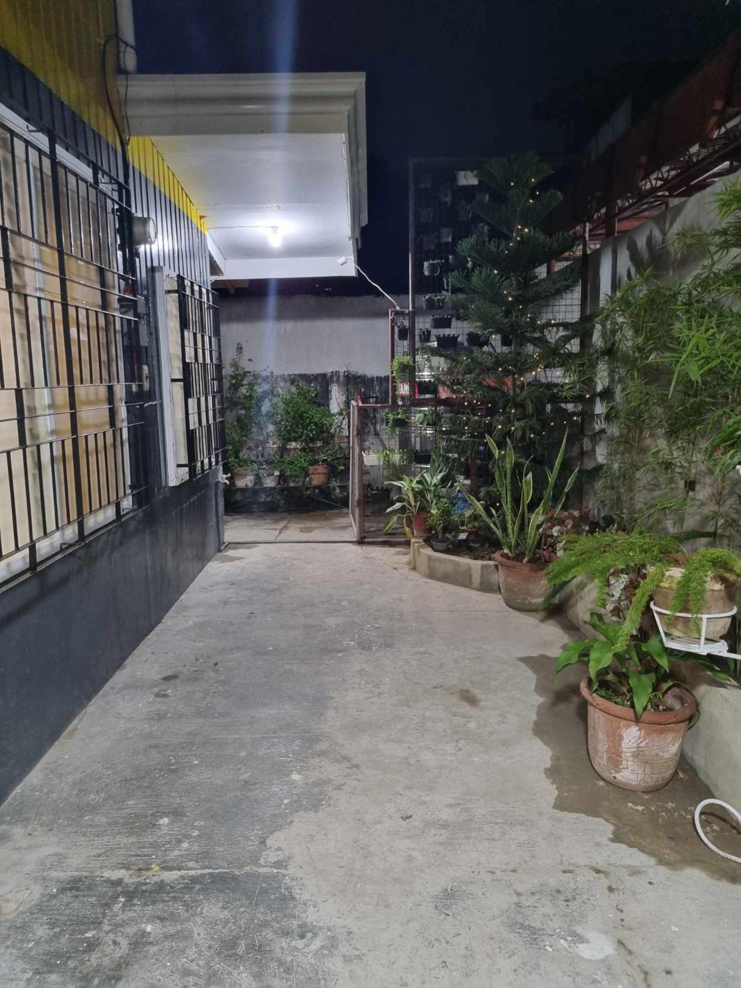 Qhouse - 2 Storey House With 4 Bedrooms And 2 Bathrooms Cagayan de Oro Esterno foto